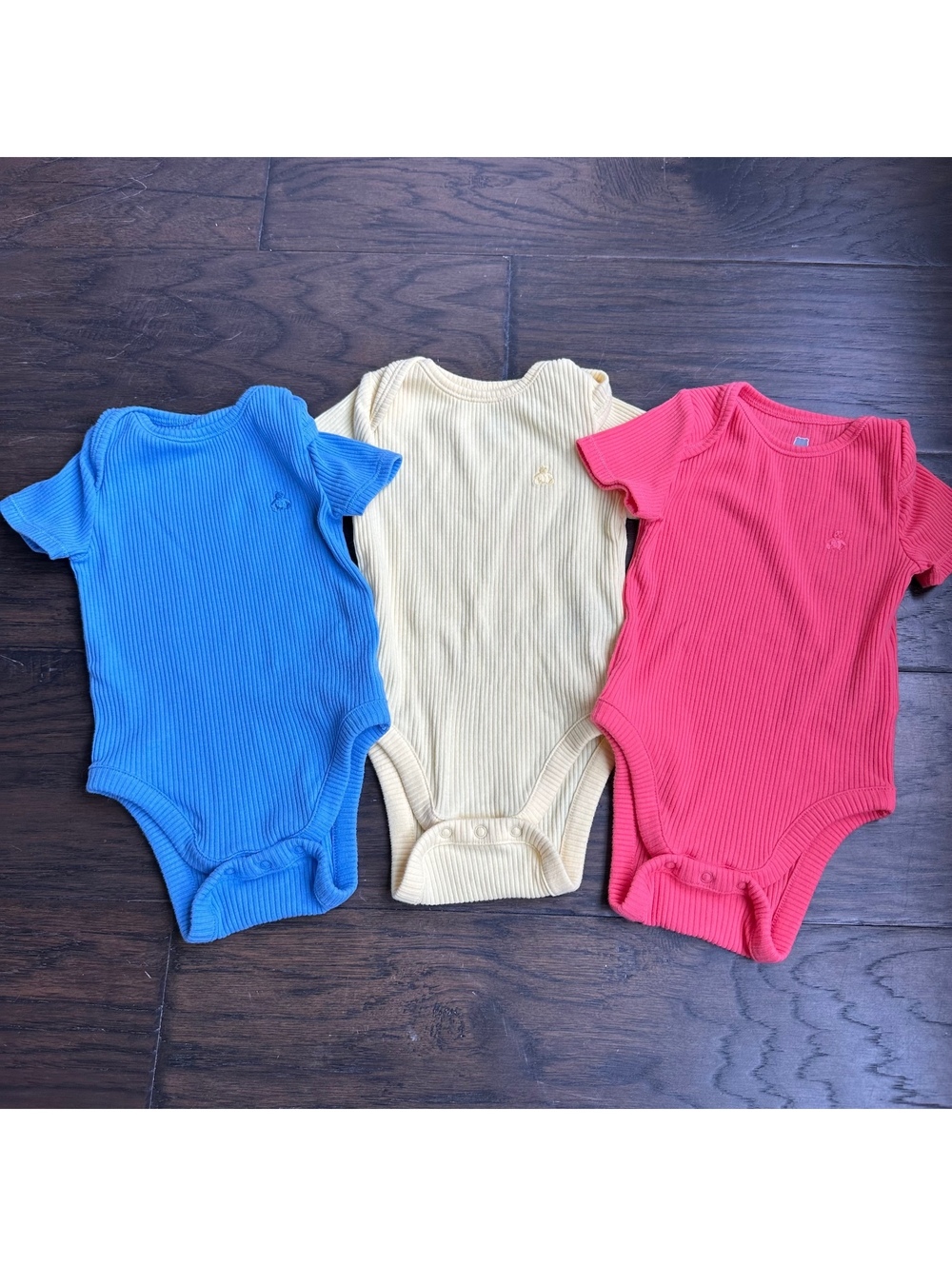 Gap Baby One Piece bundle 6-12 M